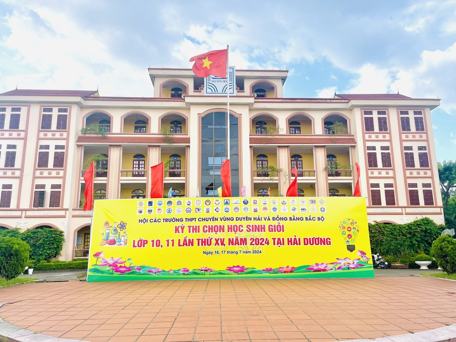 Những điều bạn cần biết về kỳ thi chọn học sinh giỏi các trường THPT chuyên khu vực Duyên hải và Đồng bằng Bắc Bộ - lần thứ XV - năm 2024